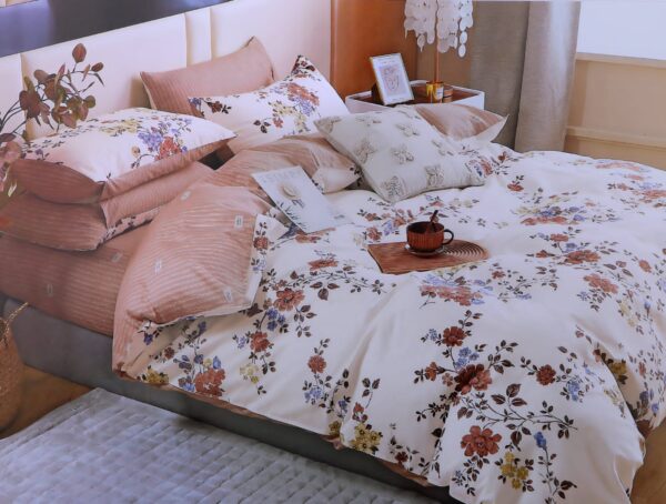 White color luxury bedsheets